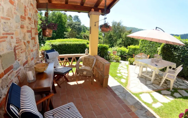 Scenic Holiday Home in Pescaglia With Swimming Pool