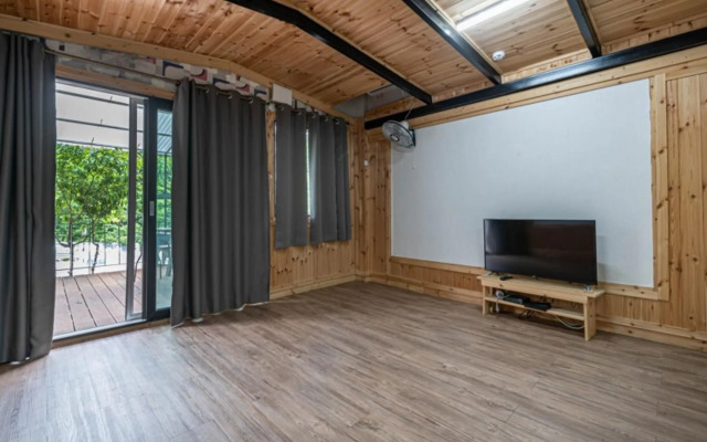 Yangsan Palace Pension