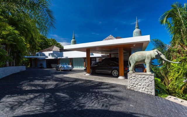 Bluesiam Villa