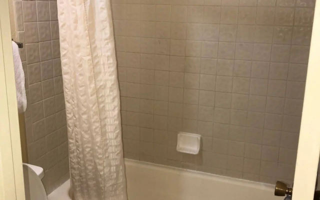 Motel 6 Tallahassee, FL – North Monroe