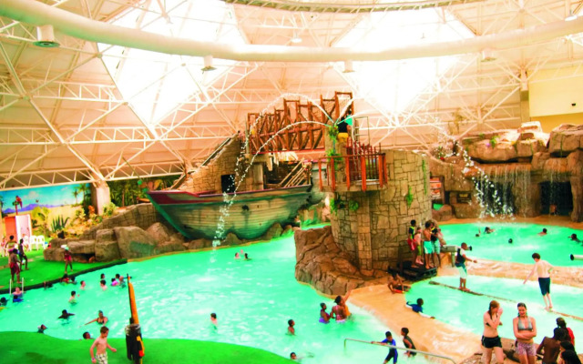 Emerald Resort & Casino