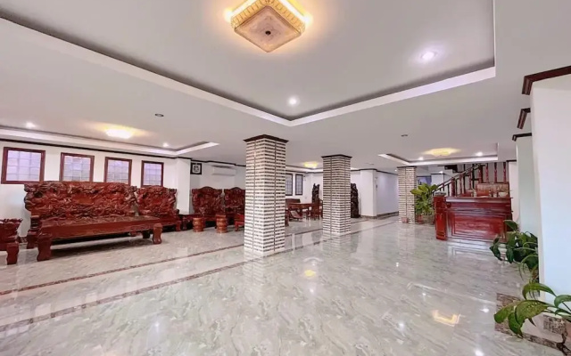 Vangvieng Sisavang Mountain View Hotel