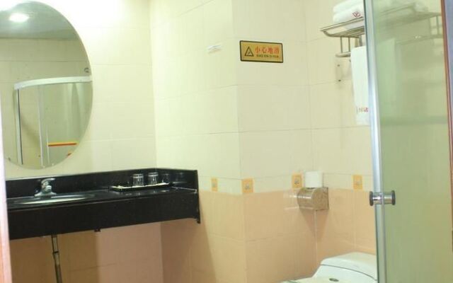 Super 8 Hotel - Guangzhou Baiyun Airport Renhe Station Inn