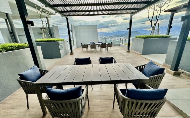 Neu Suites by Moonlight