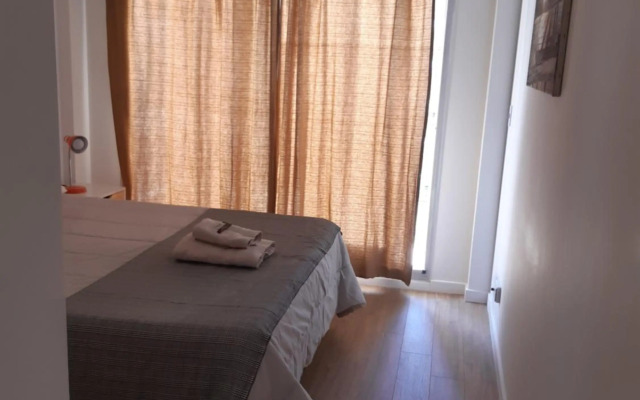 Belgrano Luminoso Y Amplio Departamento