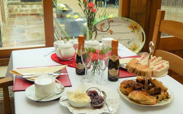 Cold Cotes Guest House