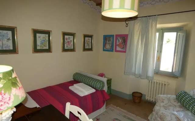SCAPPO IN UMBRIA, Casale Monti