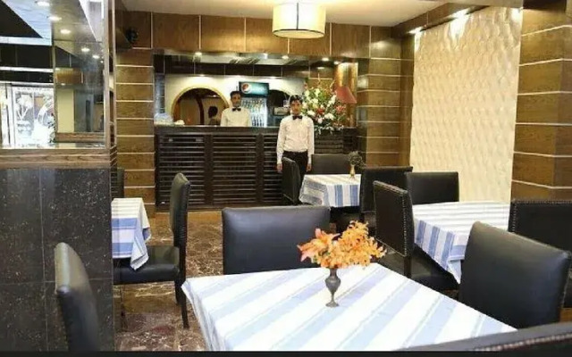 Sarawan Hotel