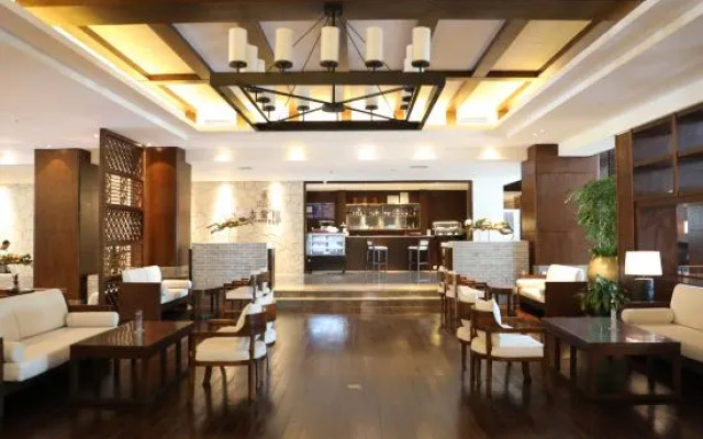 Zhangzhou Longjia Hotel