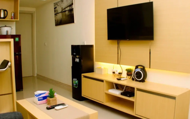 Minimalist With Cozy Design 2Br At Meikarta Apartment