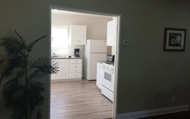 Unique 2 Bedroom in Burbank