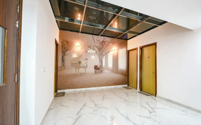 Fabhotel Luxe 8 Stayz