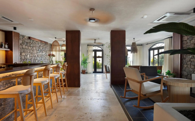 Efsane Hotel