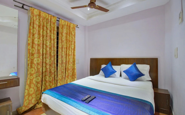 OYO 12941 Hotel Forest Transit