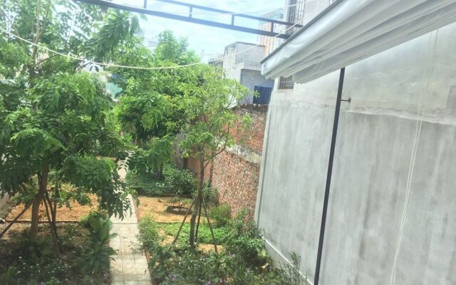 zari house