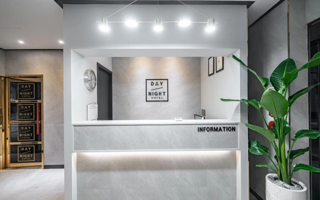e-Hotel