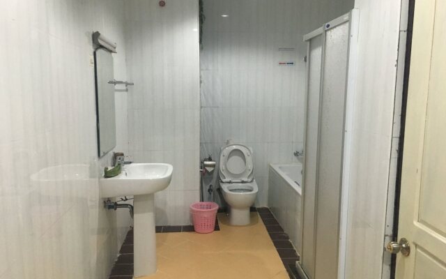Nan Htike Thu Hotel