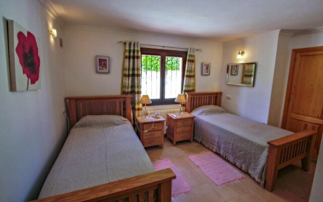 Alice Holiday Home With Private Swimming Pool In Benissa