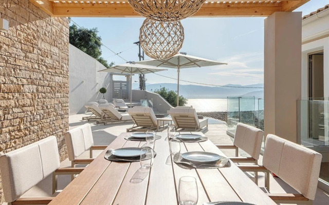 Sea n Sky by WhiteDream Villas