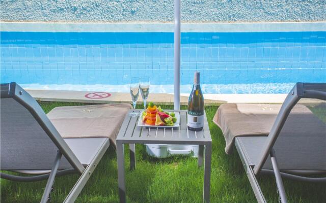 Orka Cove Hotel Penthouse & Suites - Adults Only