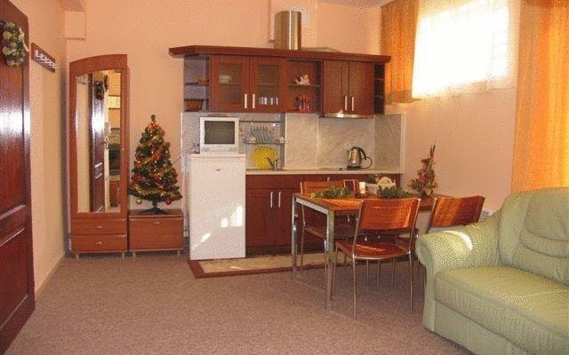 River Lodge Hotel