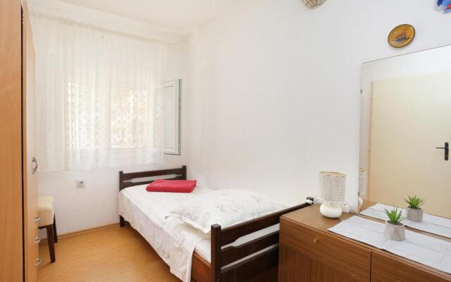 Family friendly seaside apartments Sevid, Trogir - 19105