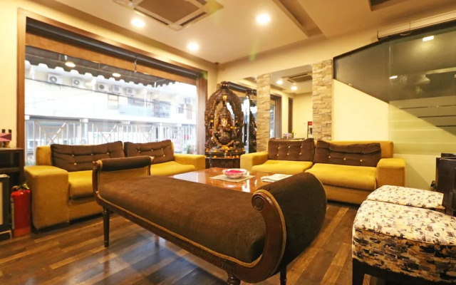 Fabhotel Clark Height