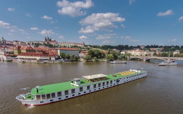 Florentina Boat Hotel