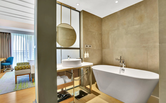 Holiday Inn Goa Candolim by IHG