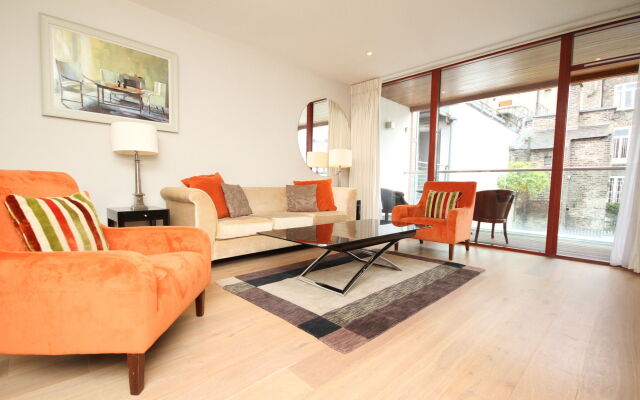 Lower Baggot Street Apartment