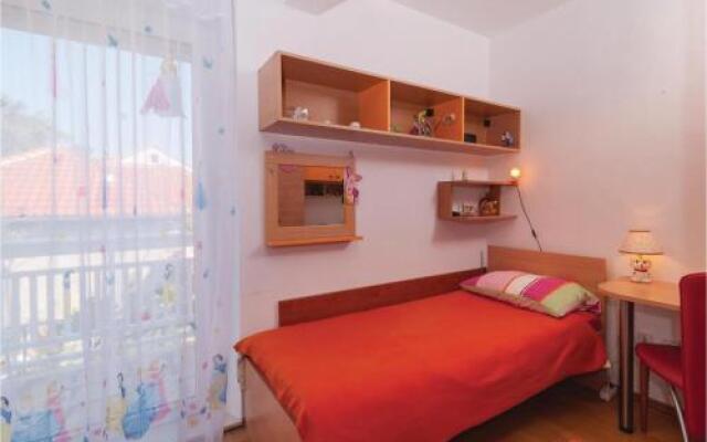 Three-Bedroom Apartment in Pucisce