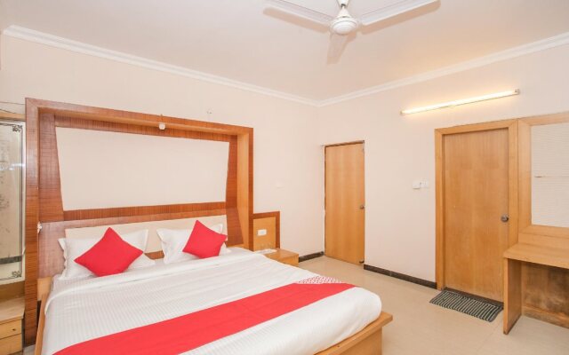 Green Paradise Luxury Suites by OYO Rooms