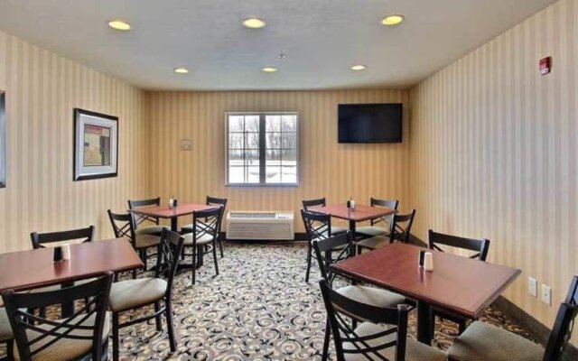 Cobblestone Inn & Suites