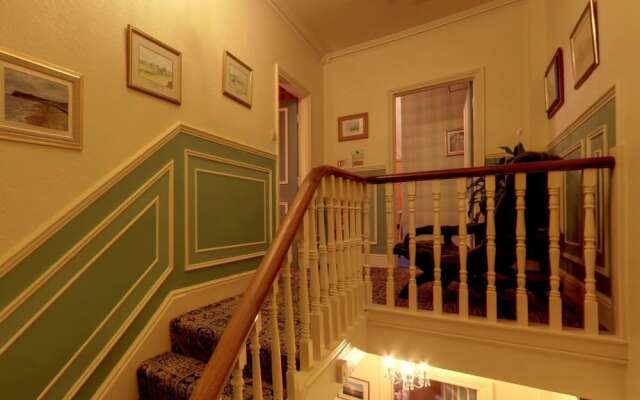 Athol Guest House