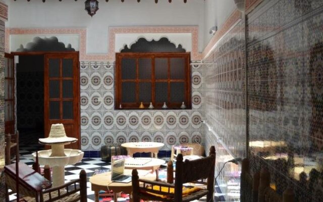 Mosaic Hostel