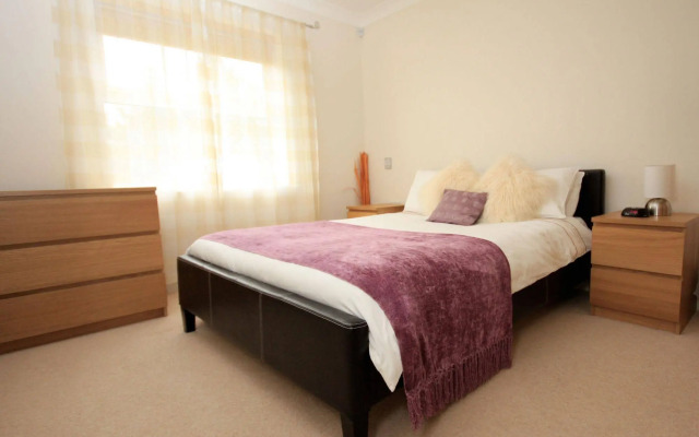 Berkshire Rooms - Newbury