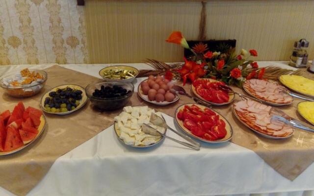 Deluxe Apartments Gallery 2