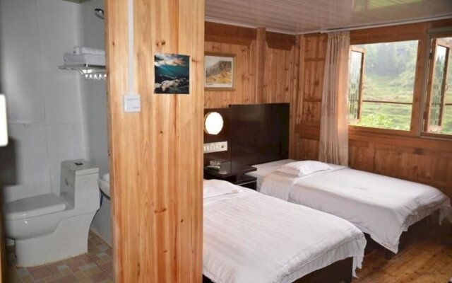 Longji Weixinge Hotel