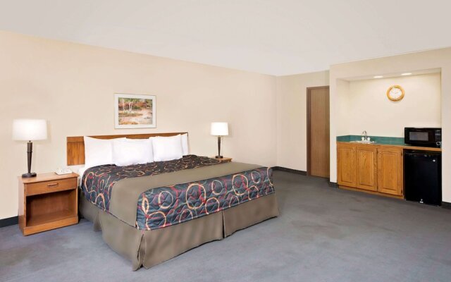 Days Inn Boonville