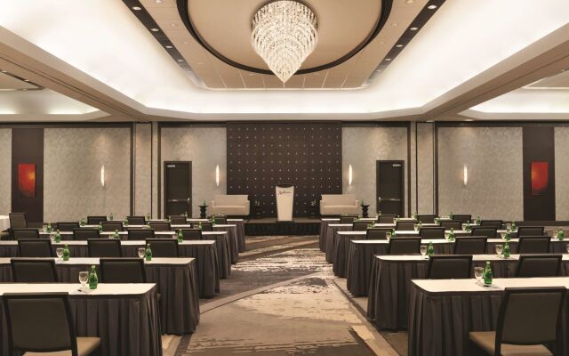 Radisson Hotel Vancouver Airport