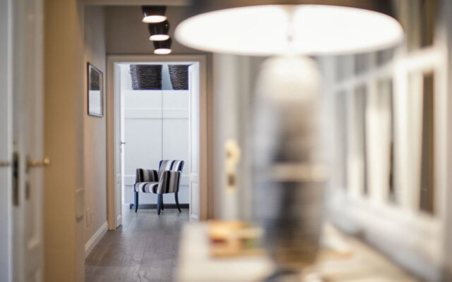 Hotel The Independent Suites