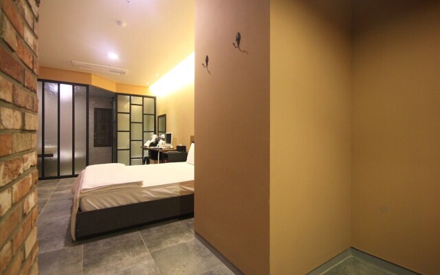 Changwon Masan IVE Hotel