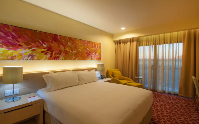Crowne Plaza Alice Springs Lasseters by IHG