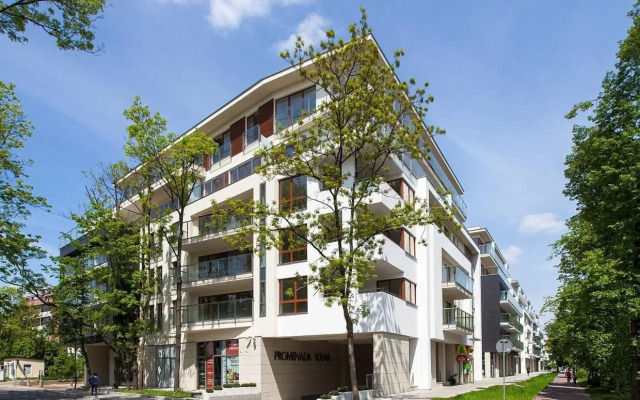 Apartament Solna 80 - centrum miasta z podziemnym garażem