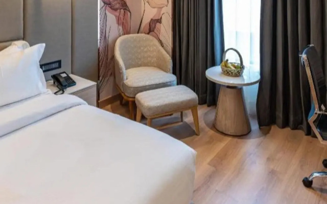 AH1 Hotel