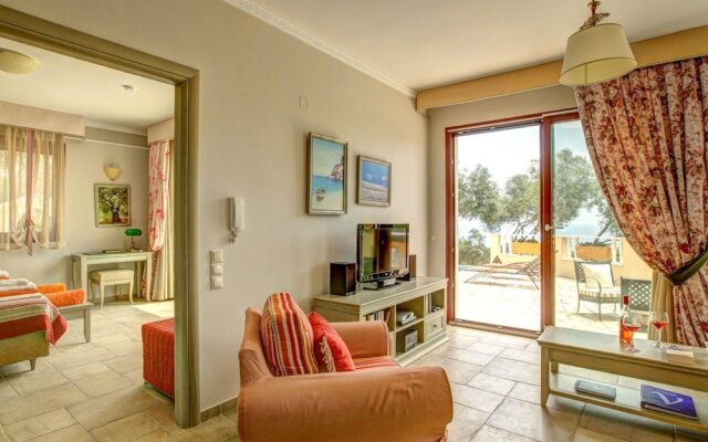 Kalliope Villa - Classic Modern With a Splash of Glam