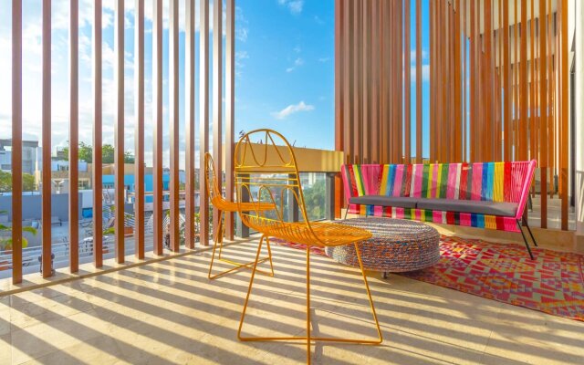 3BR Modern Penthouse Own Rooftop Pool Min to Beach