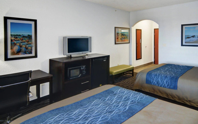 Spark by Hilton Galveston