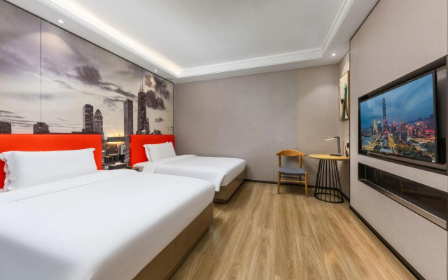 Parkgeun Hotel (Guangzhou East Station Tianhebeitianrun road)