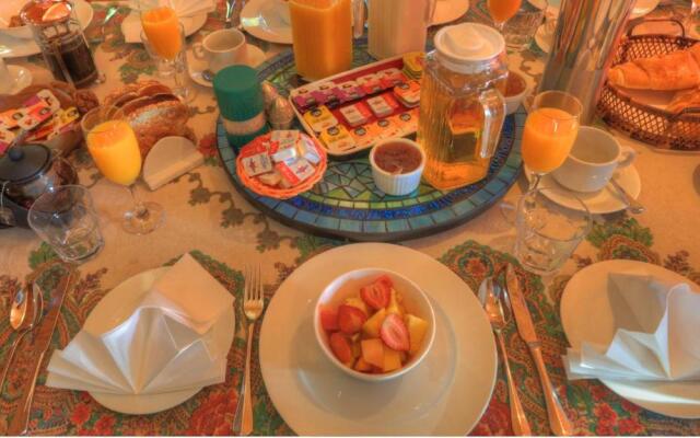 Maleny Tropical Retreat Balinese B&B